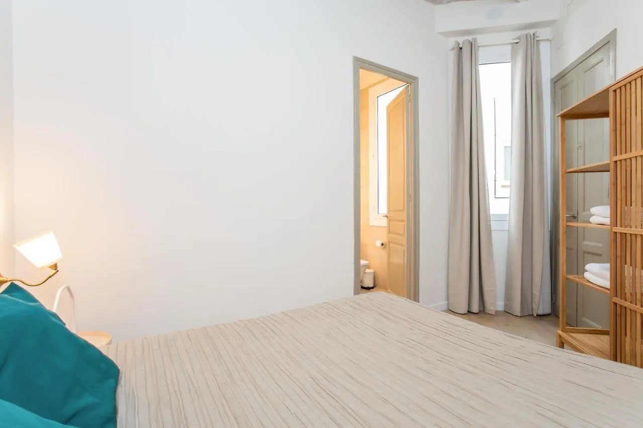 Daire Canela Homes Barcelona Marina