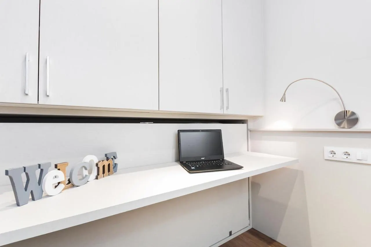 Daire Canela Homes Barcelona Marina