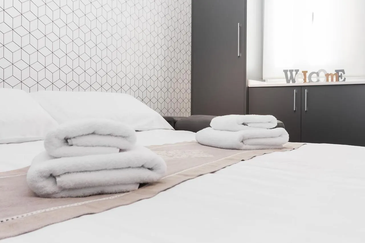 Canela Homes Barcelona Marina Daire
