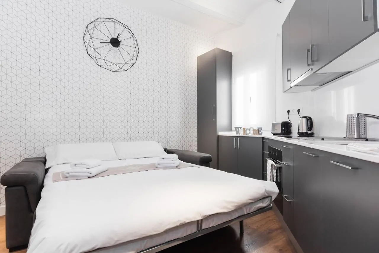 Daire Canela Homes Barcelona Marina