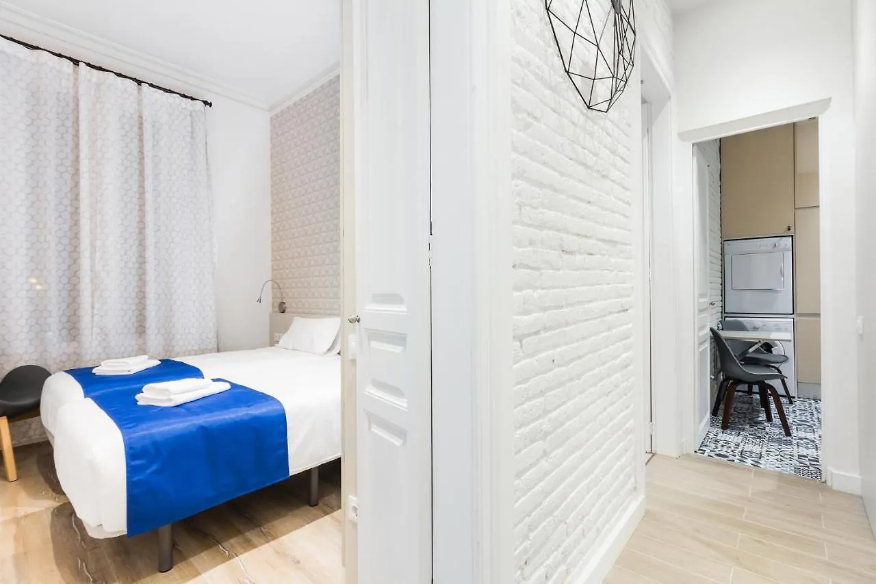 Daire Canela Homes Barcelona Marina