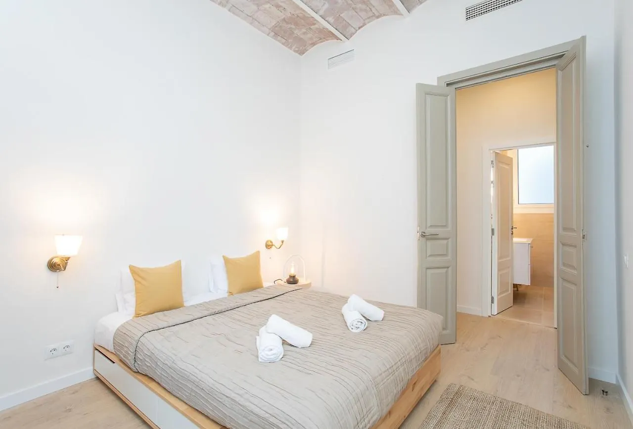 Daire Canela Homes Barcelona Marina